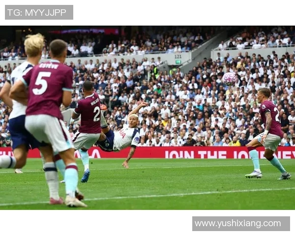 半伯恩利主场迎战热刺争夺三分双方战术较量引人关注 半伯恩利主场迎战热刺争夺三分双方战术较量引人关注