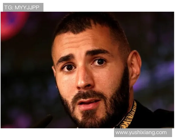 本泽马：从金球奖得主到足球传奇的辉煌旅程与未来展望