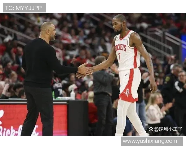 森林狼与火箭激战正酣精彩瞬间回顾与赛后分析 森林狼与火箭激战正酣精彩瞬间回顾与赛后分析