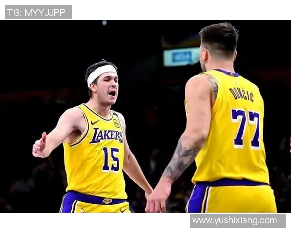 湖人对爵士比赛实时比分更新及精彩瞬间回顾