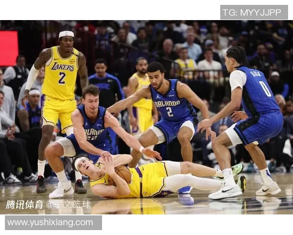 湖人雄鹿对决球迷热议赛季精彩瞬间与未来展望